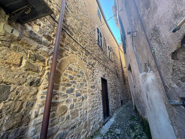 Casa indipendente in vendita a Taggia IM