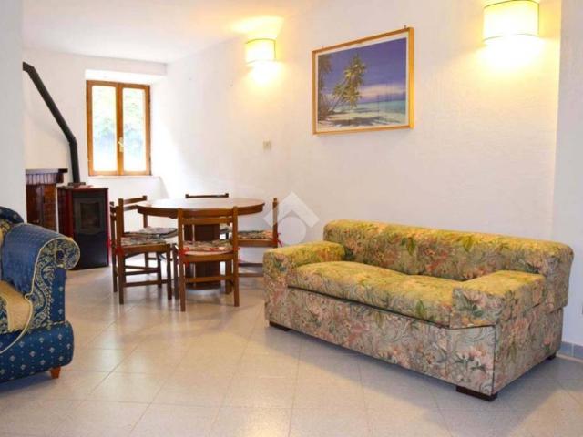 Casa indipendente in vendita a Tagliacozzo AQ