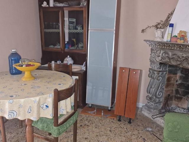 Casa indipendente in vendita a Tagliacozzo AQ