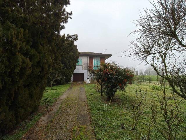 Casa indipendente in vendita a Taglio di Po RO