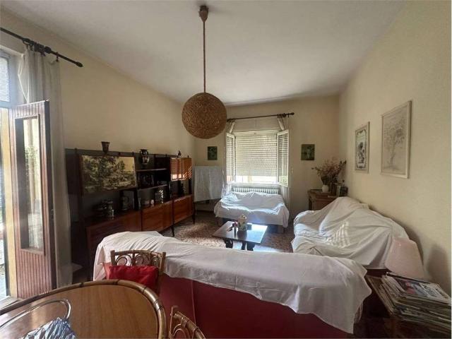 Casa indipendente in vendita a Taino VA