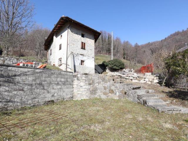 Casa indipendente in vendita a Taipana UD