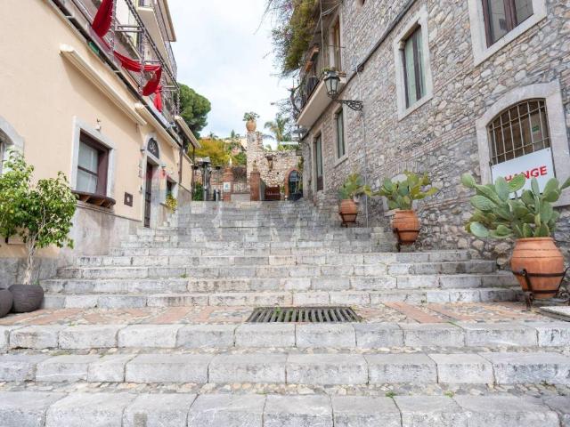 Casa indipendente in vendita a Taormina ME