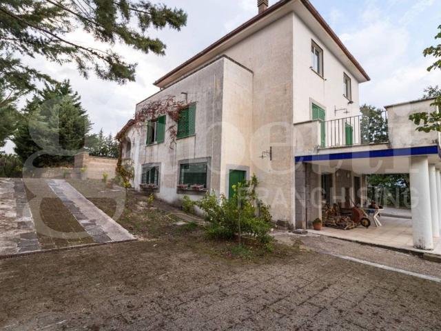 Casa indipendente in vendita a Teano CE