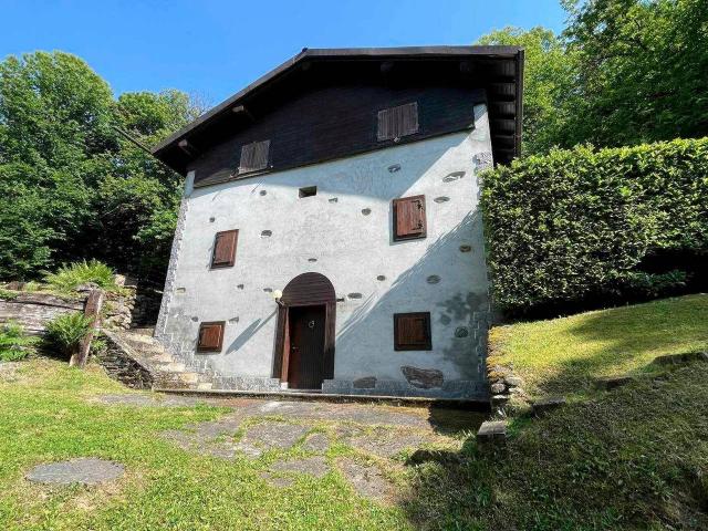 Casa indipendente in vendita a Teglio