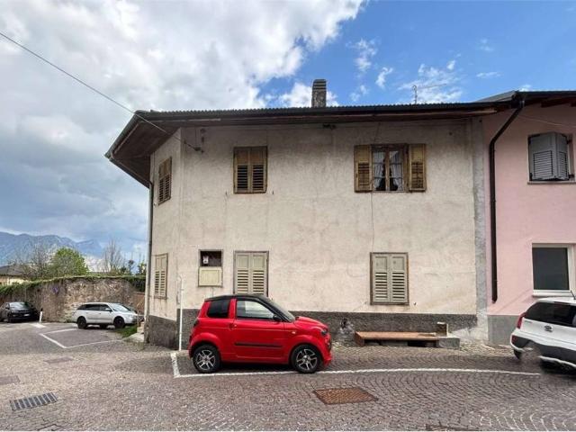 Casa indipendente in vendita a Telve TN