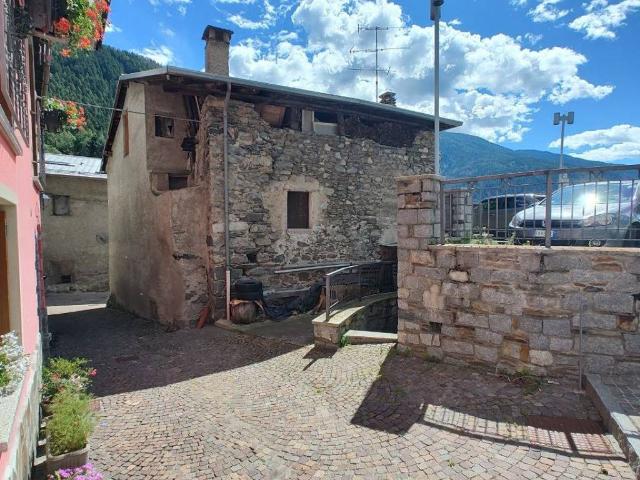 Casa indipendente in vendita a Temù BS