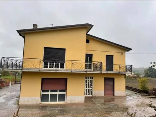 Casa indipendente in vendita a Teora AV