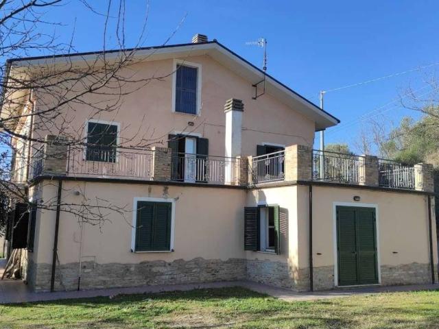 Casa indipendente in vendita a Teramo TE