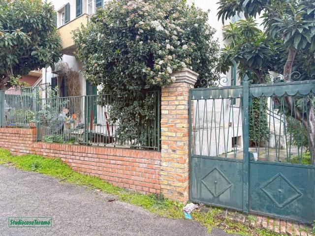 Casa indipendente in vendita a Teramo TE