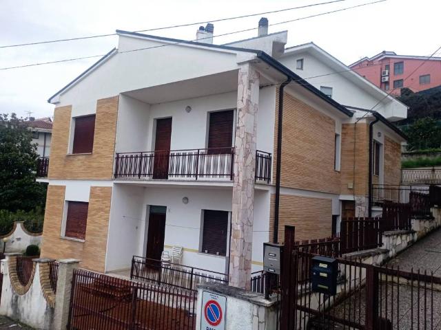 Casa indipendente in vendita a Teramo TE