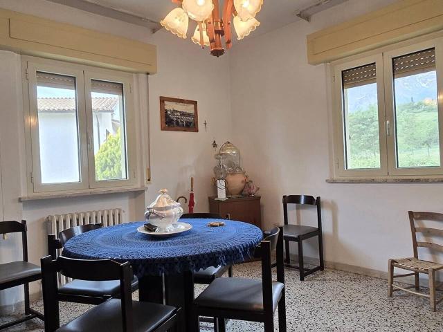 Casa indipendente in vendita a Teramo
