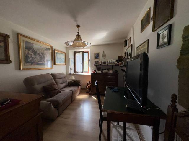 Casa indipendente in vendita a Terenzo PR