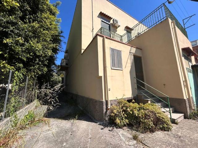 Casa indipendente in vendita a Terme Vigliatore ME