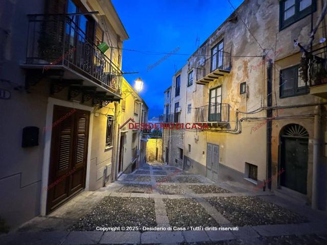 Casa indipendente in vendita a Termini Imerese PA