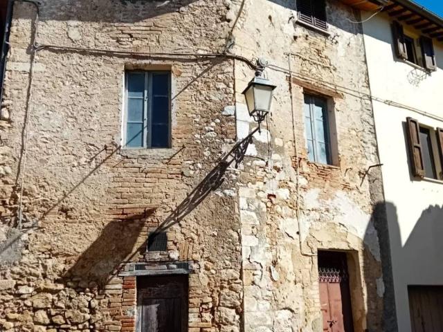Casa indipendente in vendita a Terni TR