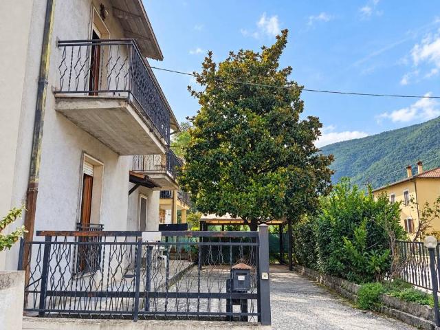 Casa indipendente in vendita a Terni TR