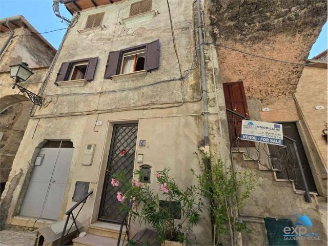 Casa indipendente in vendita a Terni TR