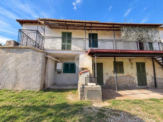 Casa indipendente in vendita a Terni TR
