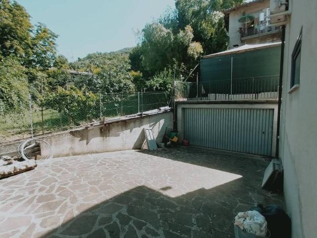 Casa indipendente in vendita a Terni TR