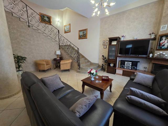 Casa indipendente in vendita a Terrasini PA
