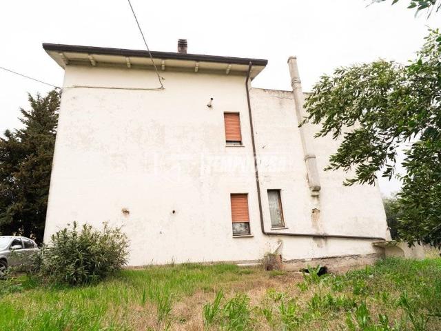Casa indipendente in vendita a Terre Roveresche PU