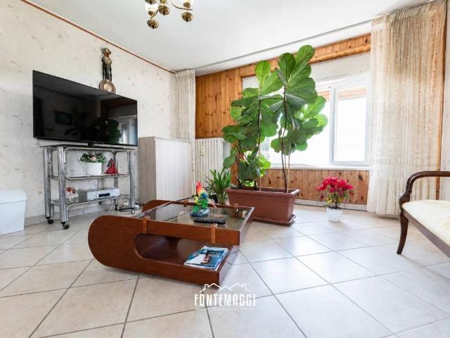 Casa indipendente in vendita a Terre Roveresche PU