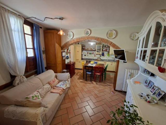 Casa indipendente in vendita a Terricciola PI