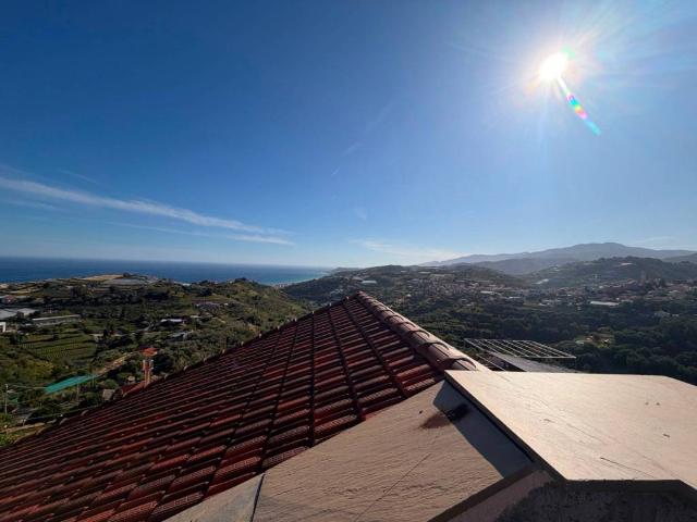 Casa indipendente in vendita a Terzorio IM