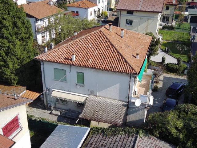 Casa indipendente in vendita a Thiene VI