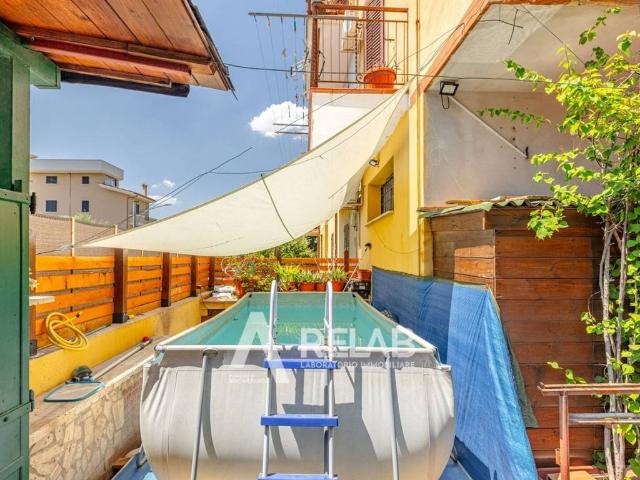 Casa indipendente in vendita a Tivoli RM