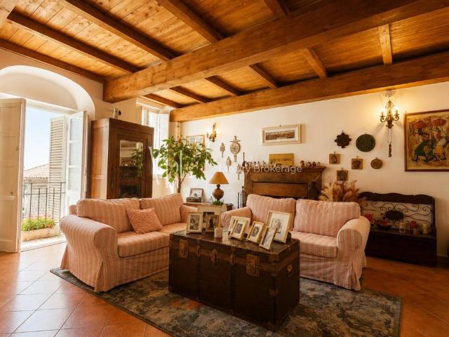 Casa indipendente in vendita a Tivoli RM