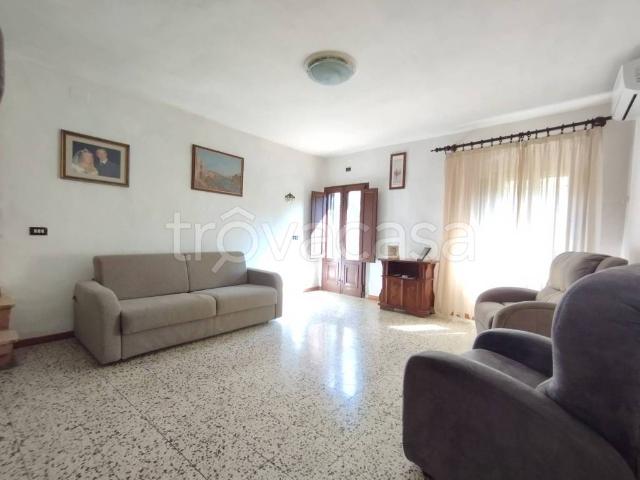 Casa indipendente in vendita a Tizzana, Quarrata