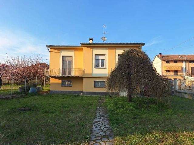 Casa indipendente in vendita a Ticineto AL
