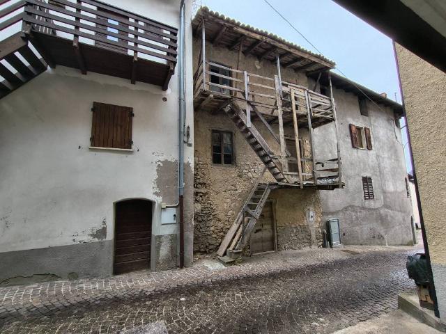 Casa indipendente in vendita a Trambileno TN