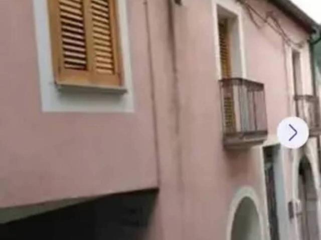 Casa indipendente in vendita a Tramutola PZ