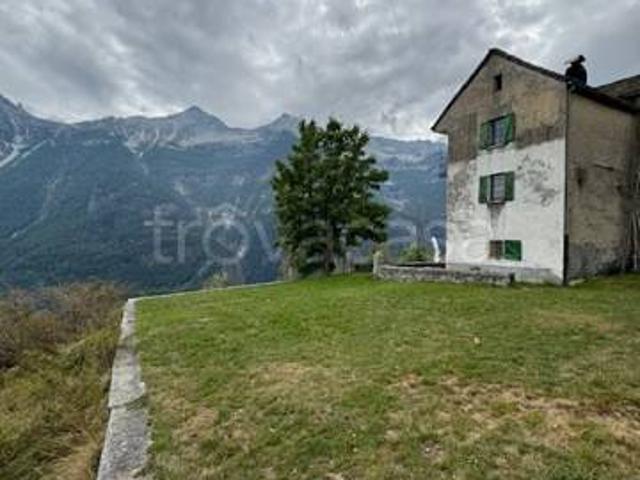 Casa indipendente in vendita a Trasquera