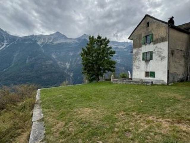 Casa indipendente in vendita a Trasquera