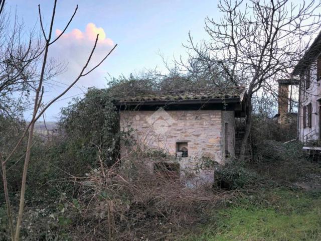 Casa indipendente in vendita a Traversetolo PR