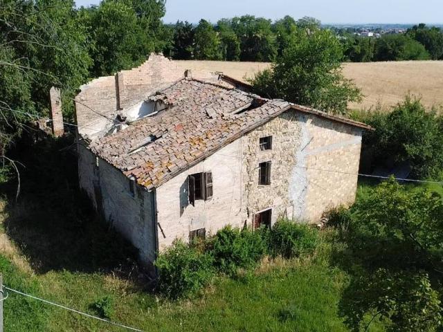 Casa indipendente in vendita a Traversetolo PR