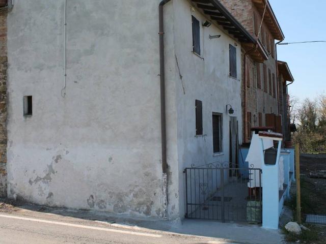 Casa indipendente in vendita a Traversetolo PR
