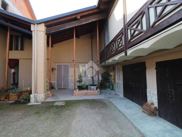 Casa indipendente in vendita a Traversetolo PR
