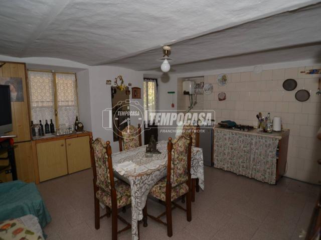 Casa indipendente in vendita a Traves