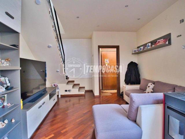 Casa indipendente in vendita a Trecate NO