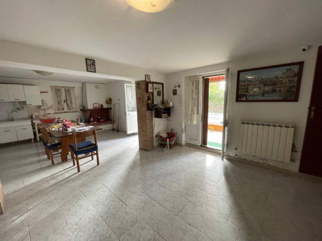 Casa indipendente in vendita a Trecastelli AN
