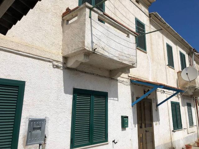 Casa indipendente in vendita a Treglio CH