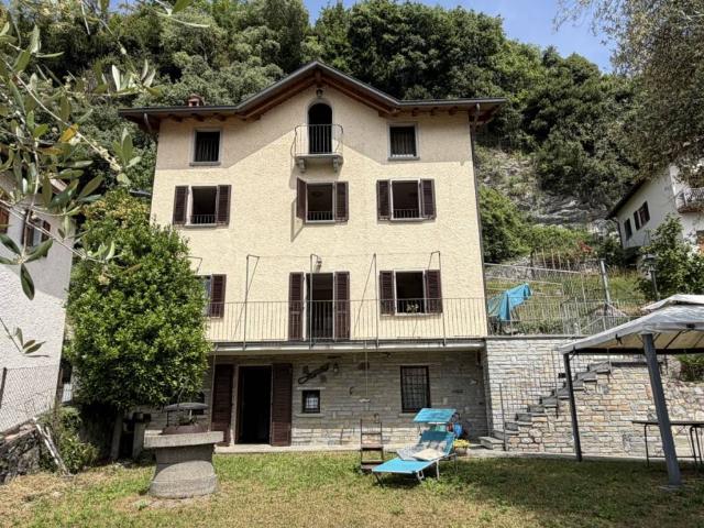 Casa indipendente in vendita a Tremezzina CO
