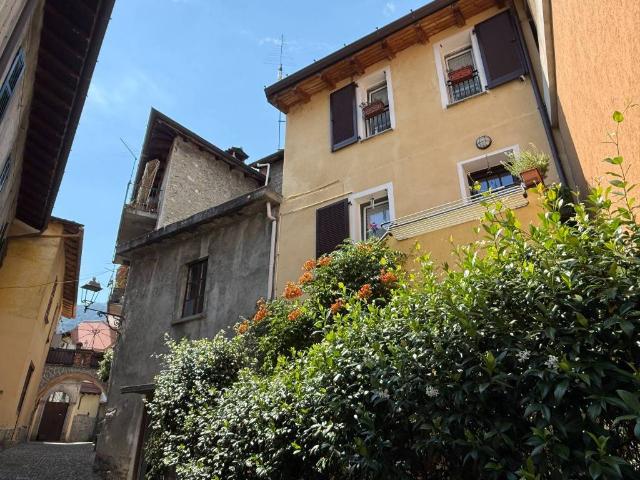 Casa indipendente in vendita a Tremezzina CO