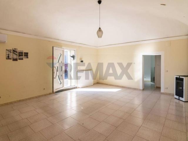 Casa indipendente in vendita a Tremestieri Etneo CT