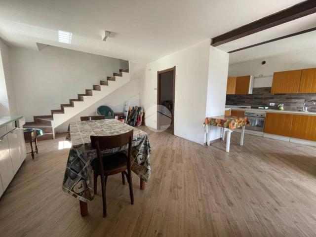 Casa indipendente in vendita a Trescore Balneario BG
